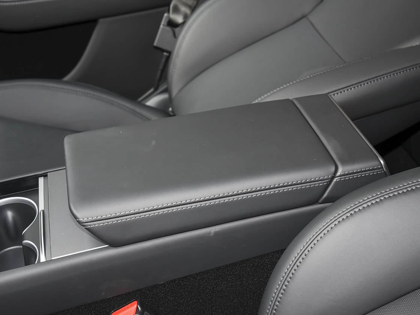 Application of Dampers in Automotive Armrest